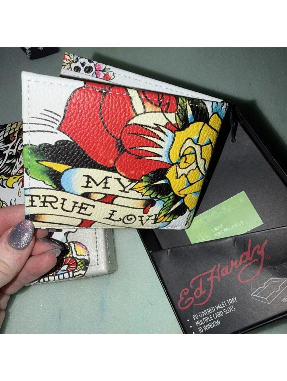 Ed Hardy Mens White Tattoo Flash Skull Eagle Bifold Wallet NEW WBox
